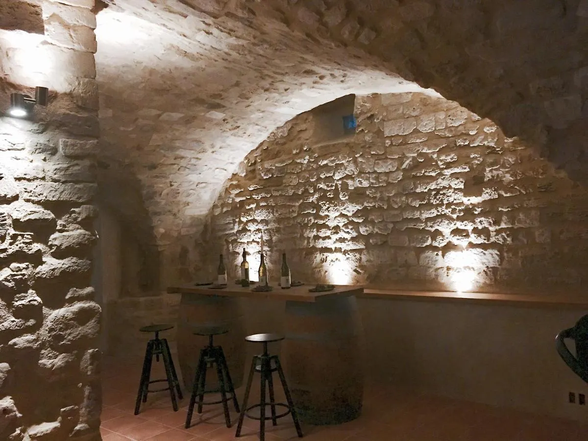 Prieure St Jean A Autichamp Villa
